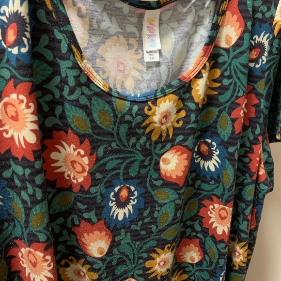 Lularoe Classic Tee, Size: 3xl - Picture 3 of 3
